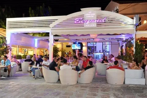 Cocktail Lounge Near Me