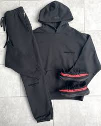 The Essential Guide to the ‘Essentials’ Hoodie: Why It’s 2026’s Ultimate Uniform